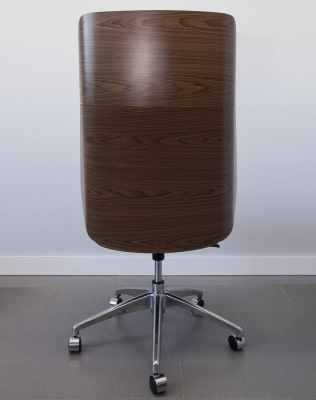 Кресло из натуральной кожи, каркас дерево арт. FX-BC06 - купить в Владимире. Цена 34 820.52 руб.